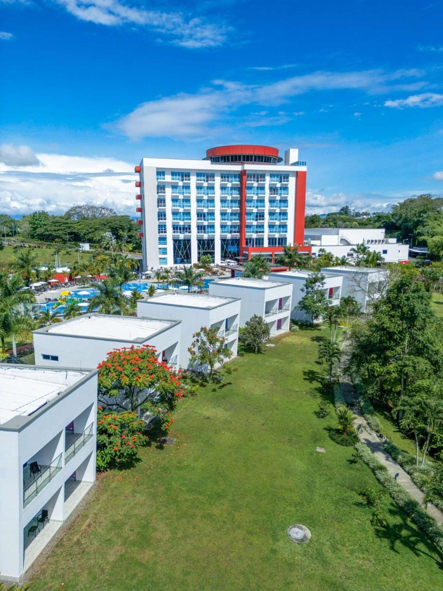 Sonesta Hotel Pereira Cerritos Exterior photo Aerial view of the University of the South Pacific's Emalaka Campus