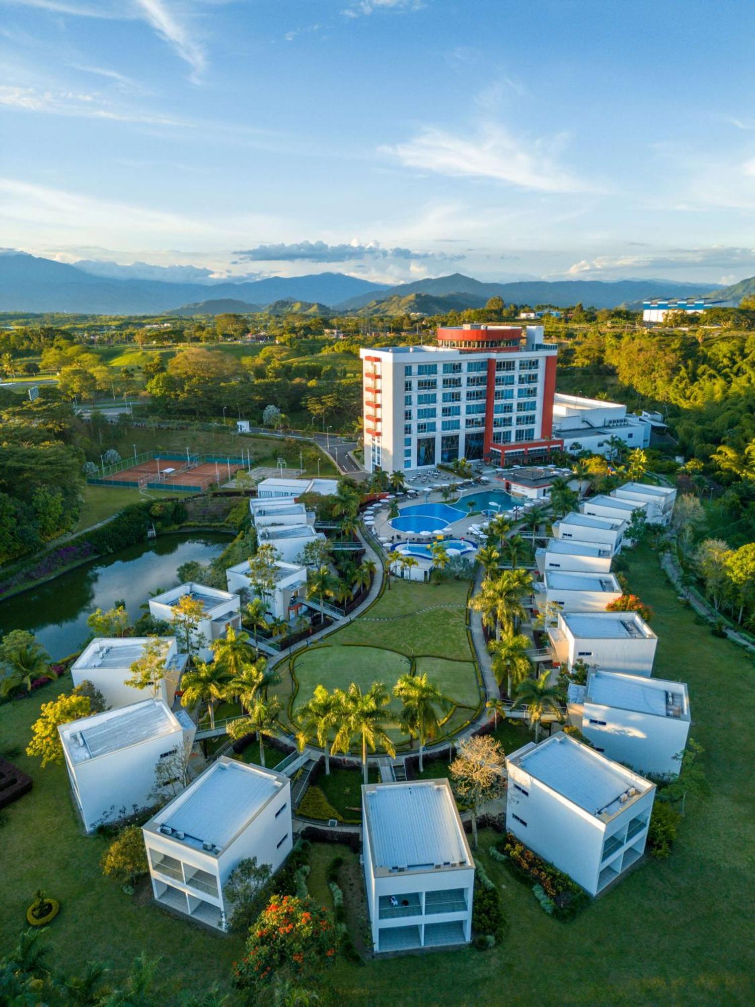 Sonesta Hotel Pereira Exterior photo